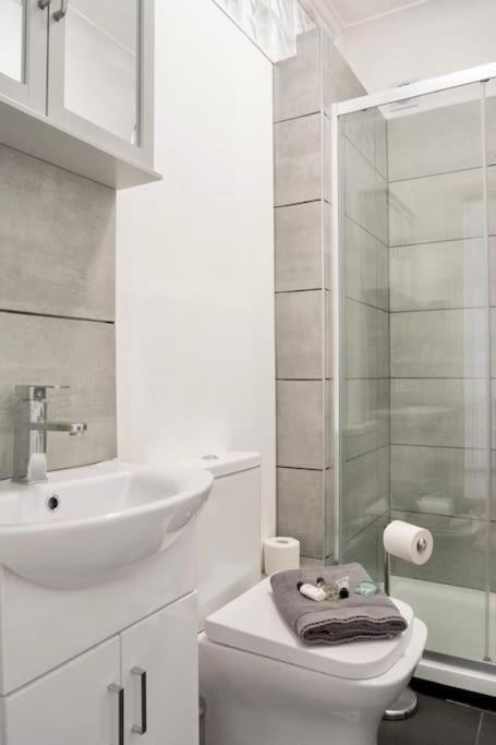 Penarth/Cardiff Bay: Deluxe Flat: 10 Mins To City! Luaran gambar